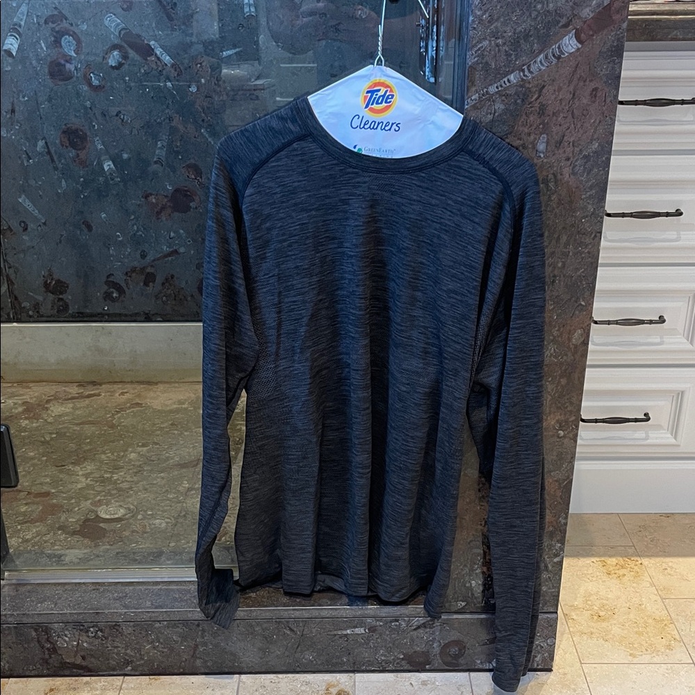 lululemon athletica Charcoal Long Sleeve Tee